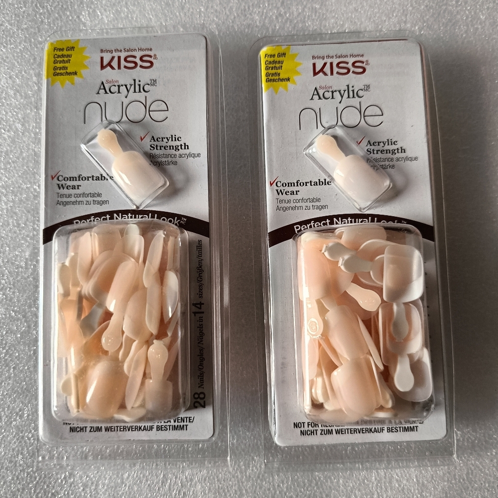 🏵️2/$20🏵️Kiss Nude Acrylic Nails 2 boxes with Pink Adhesive